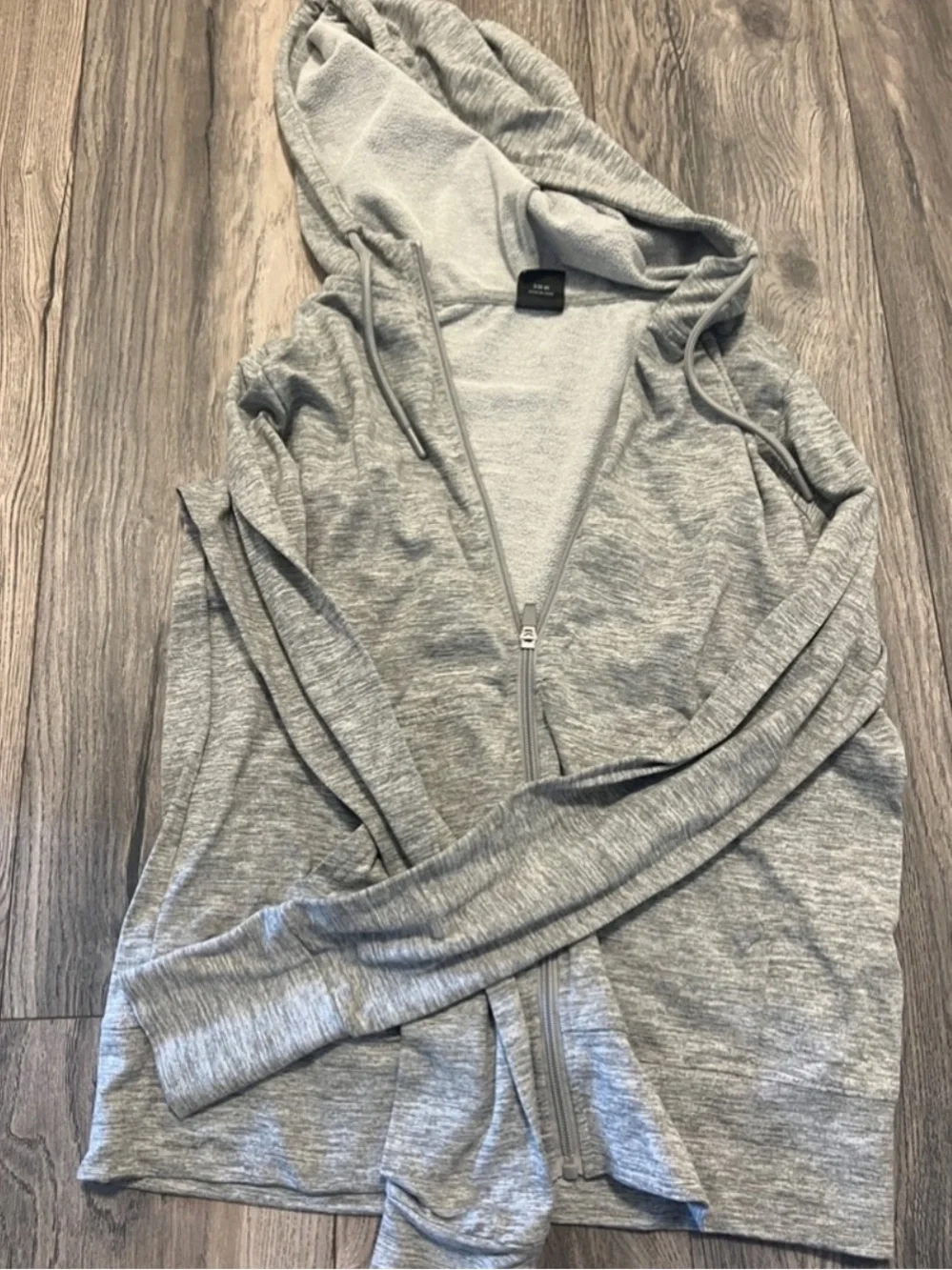 Bundle of 6 clothing pieces - Picture 6 of 7